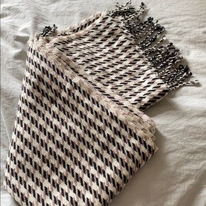 Houndstooth Scarf